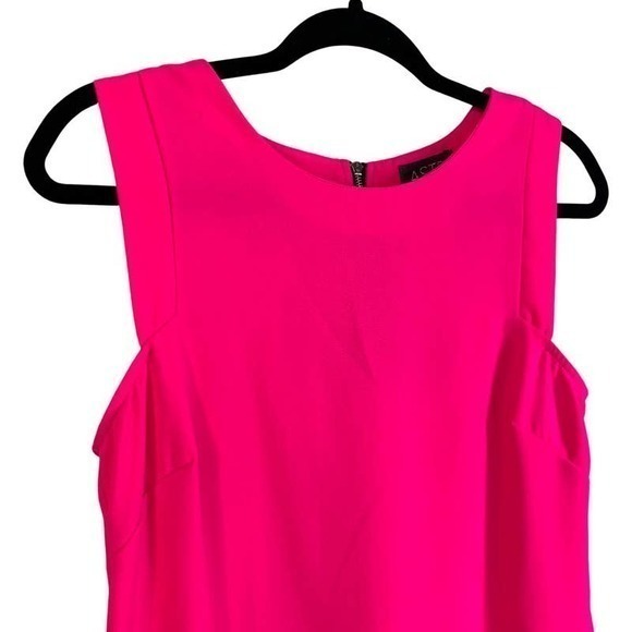 ASTR Hot Pink & Blue Color-Block Mini Shift Dress - Picture 3 of 12